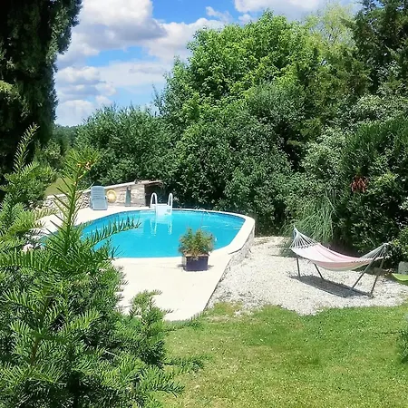 Spacieux En Dordogne Avec Piscine Partagee Et Jardin 140 M² *