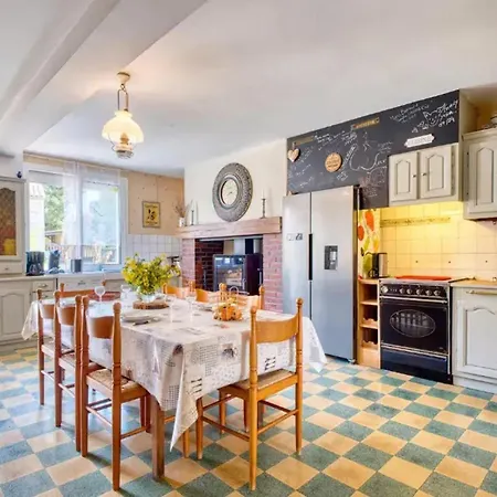 别墅 Spacieux En Dordogne Avec Piscine Partagee Et Jardin 140 M²