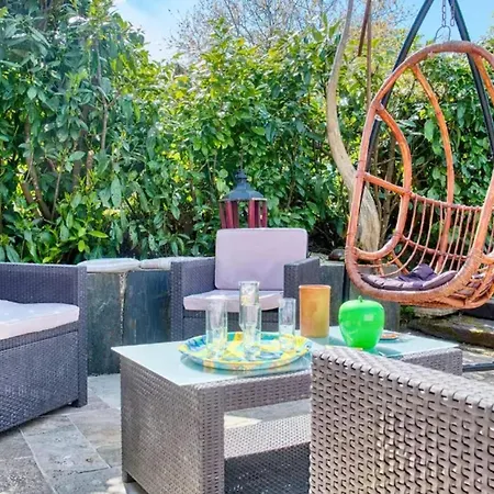 Spacieux En Dordogne Avec Piscine Partagee Et Jardin 140 M² 别墅 Bosset