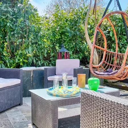 Charmante A Avec Piscine Partagee Villa Bosset